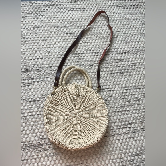 Buji Baja by Hat Attack Mini Cooper
Round Bag (with Shoulder Strap) - Picture 3 of 6